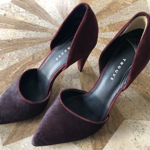 Women's Burgundy Fur Designer Shoes Size 7 1/2M